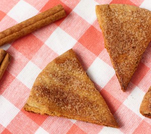 homemade-cinnamon-sugar-pita-chips-1