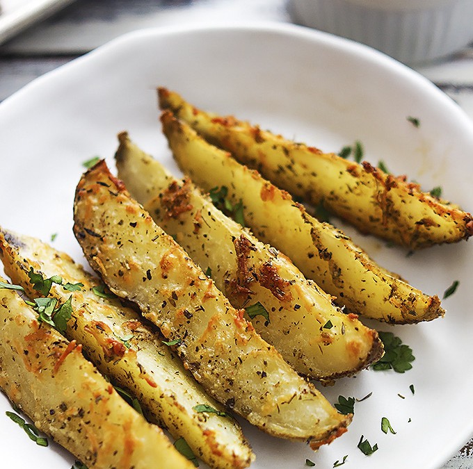 Garlic And Parmesan Seasoned Baked Potato Wedges