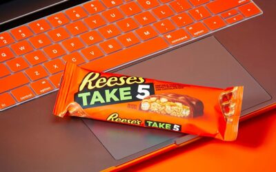 REESE’S TAKE 5 Pretzels, Caramel, Peanut Butter, Peanuts and Chocolate Candy,